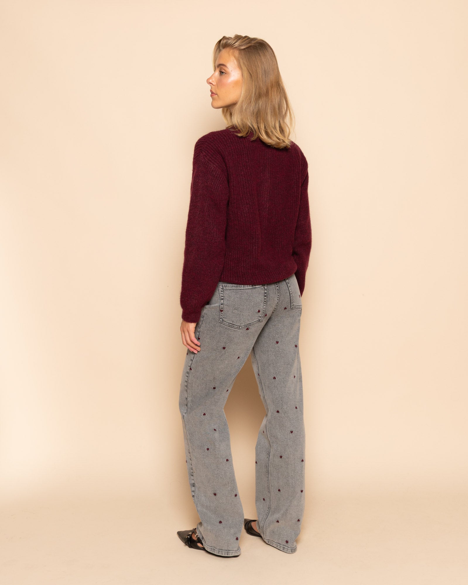 AMARA BOUCLE CARDIGAN BURGUNDY