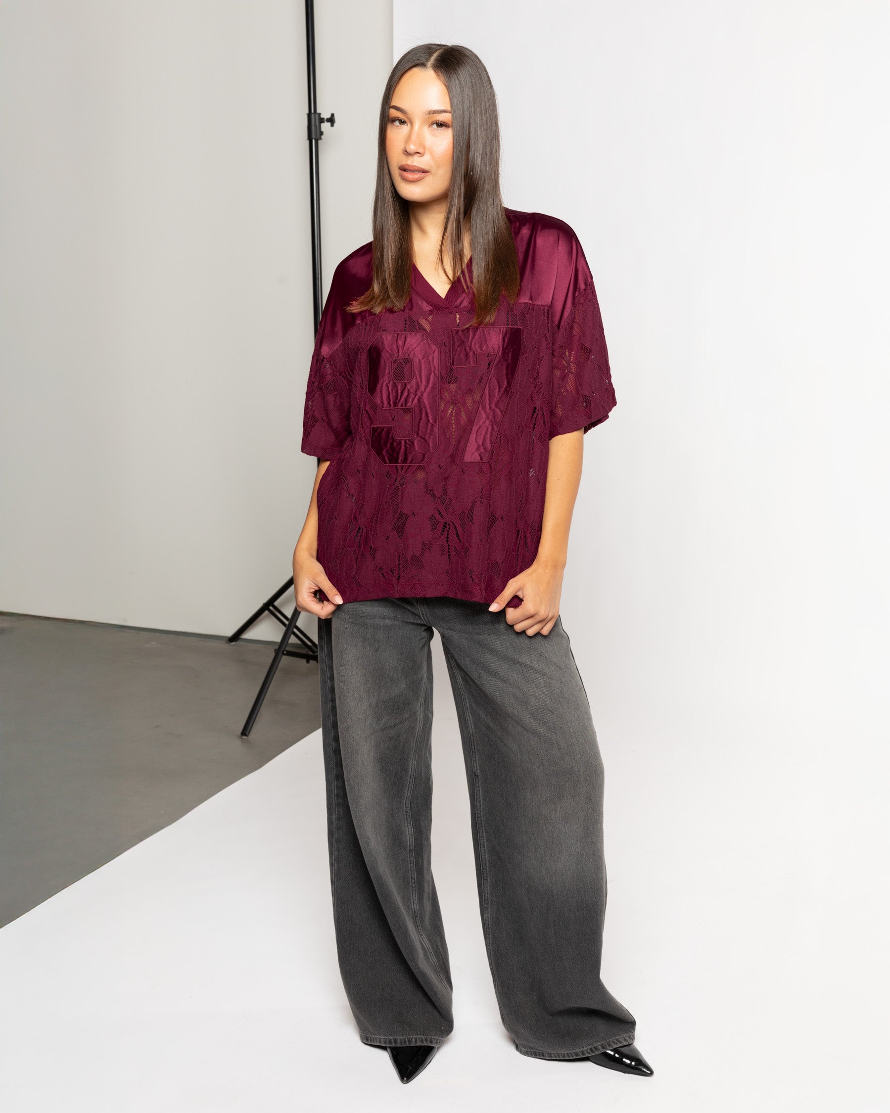 97 SATIN LACE OVERSIZED TEE DARK BURGUNDY
