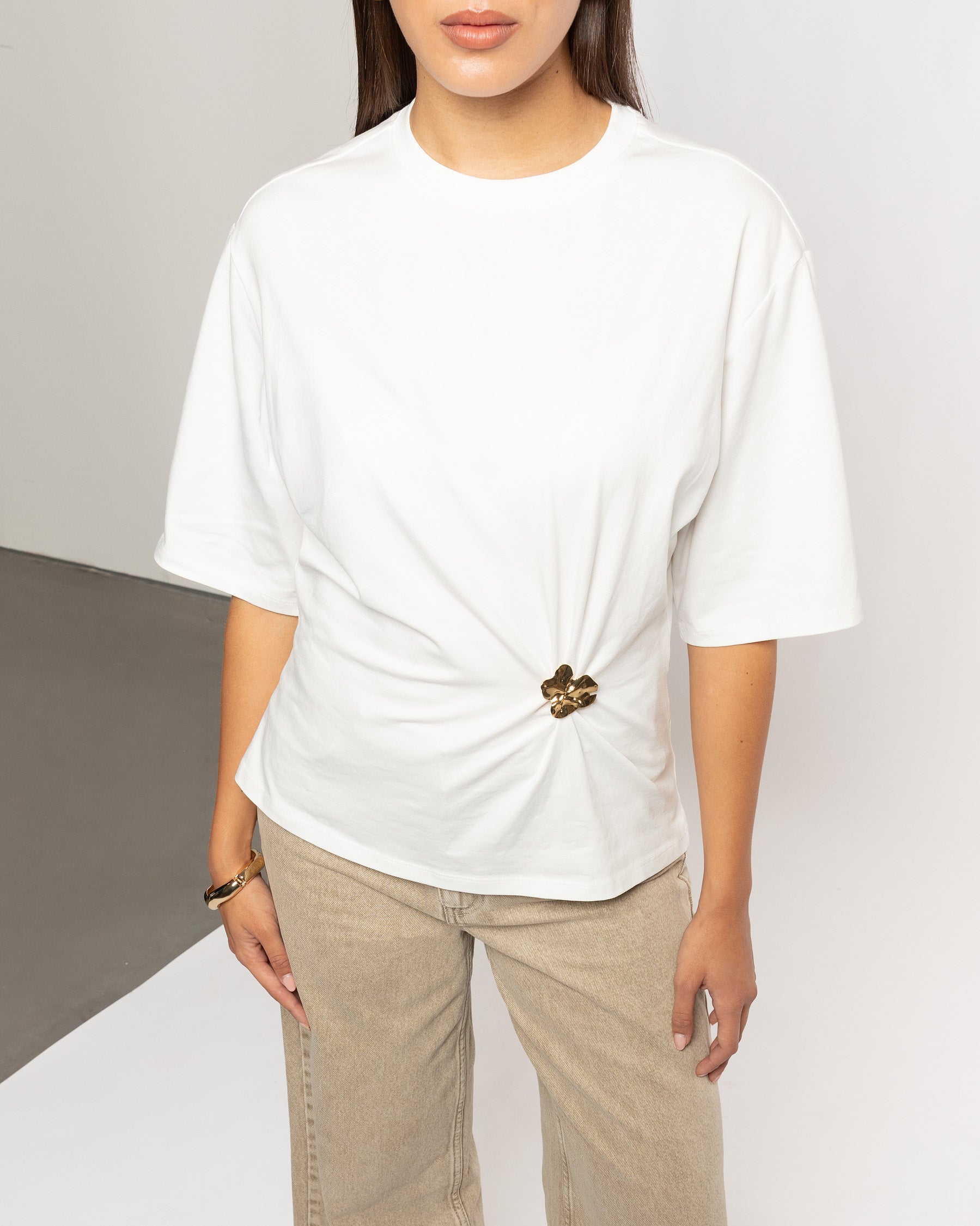 BROCHE TEE CREAM