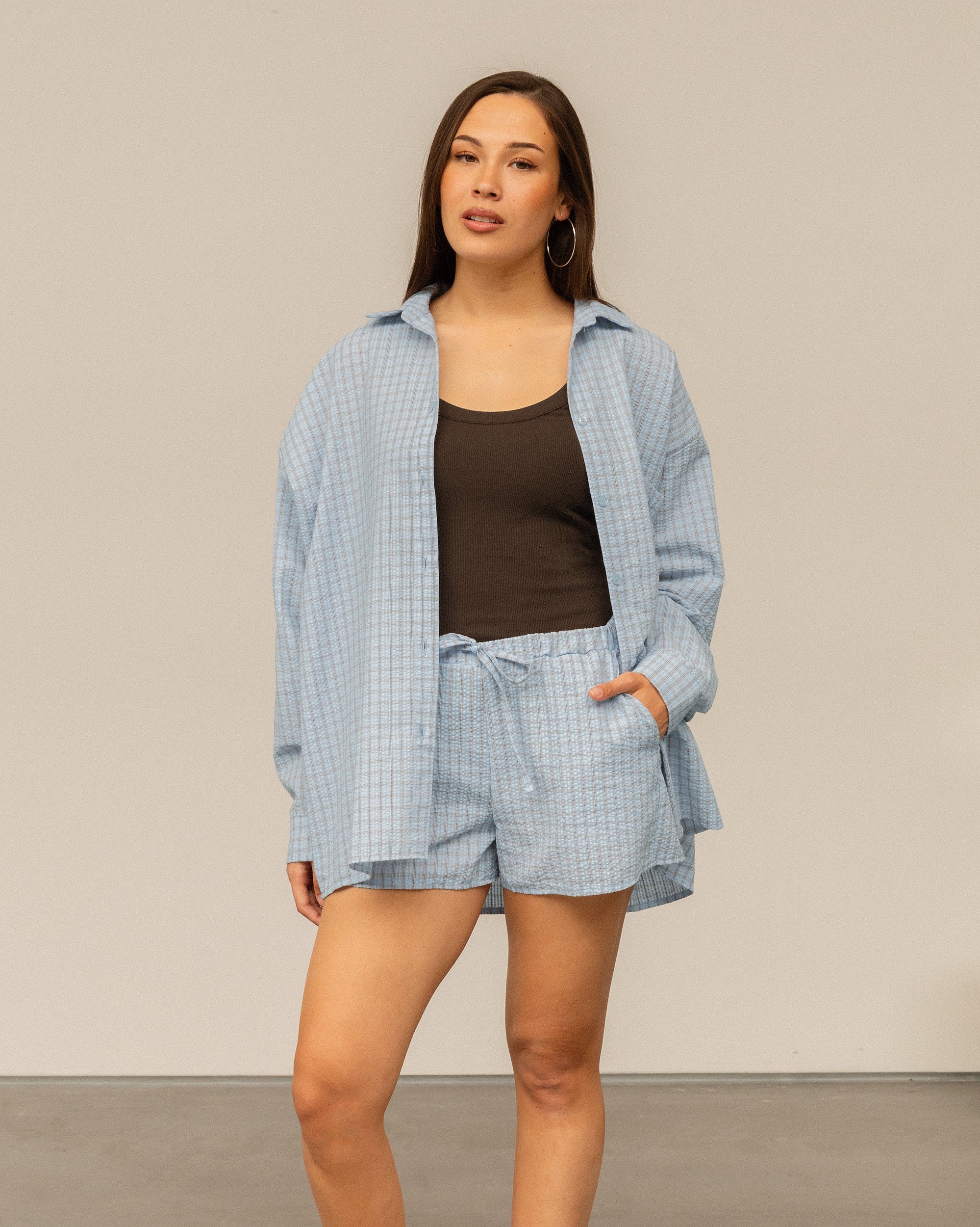 CHECK ELASTIC SHORTS LICHTBLAUW