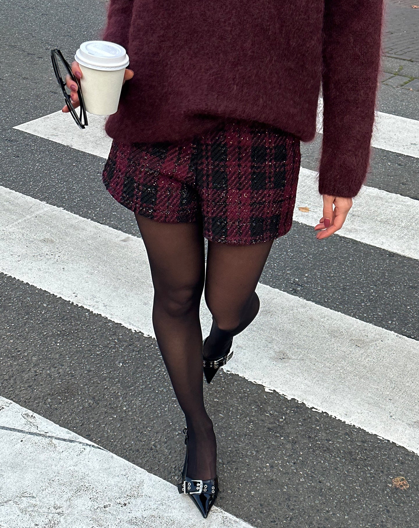 ALEXIS CHECK BOUCLE SHORT BURGUNDY
