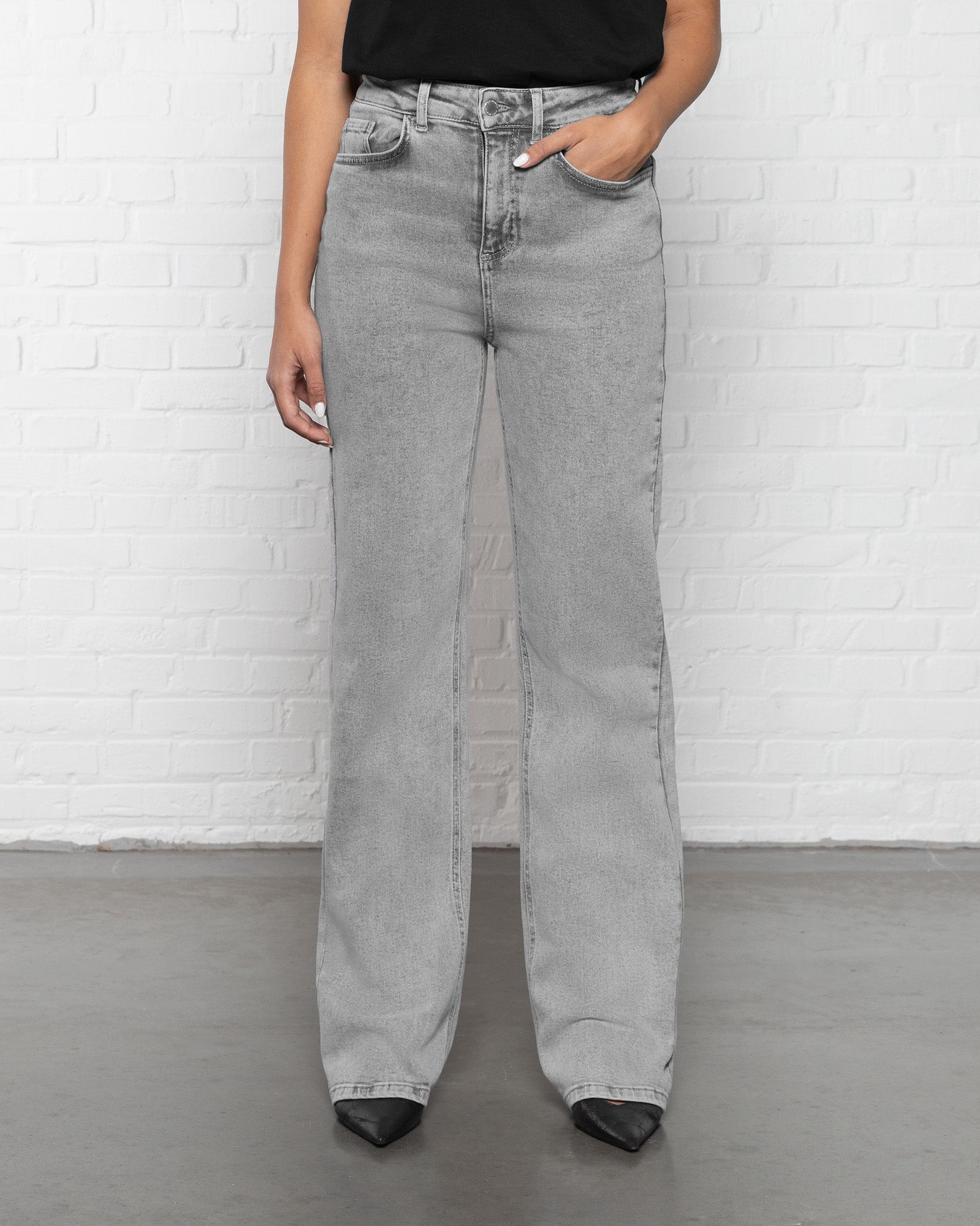 BOOTCUT JEANS SOFT GREY
